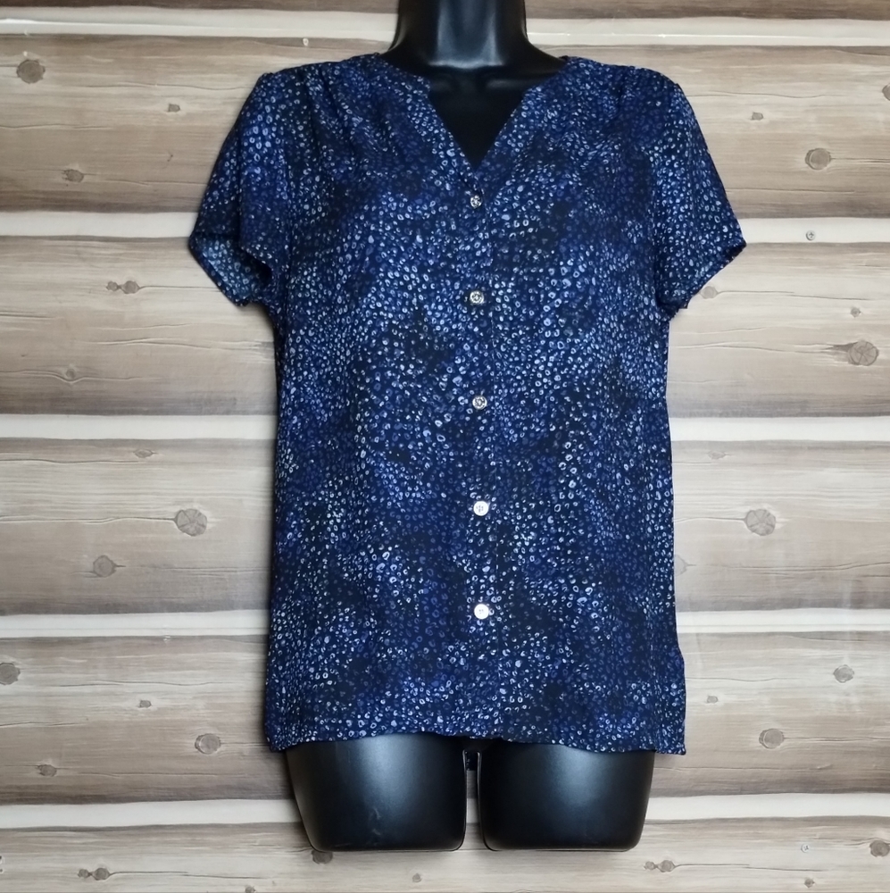 5/$25 Dana buchman women short slevee black/blue Botton down‎ blouse size small